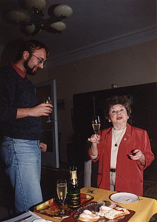 S Aťkou Janouškovou jsem dělal rozhovor v den mých narozenin, což si nejen pamatovala, ale i připravila oslavu!